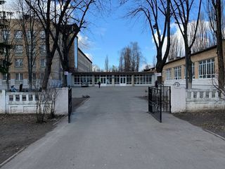Спеціалізована школа №52 - 1 Спеціалізована школа №52 - 1