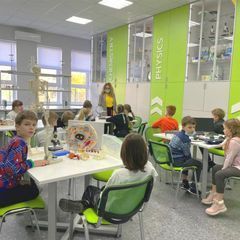 Міжнародний ліцей МАУП - 8 Міжнародний ліцей МАУП - 8