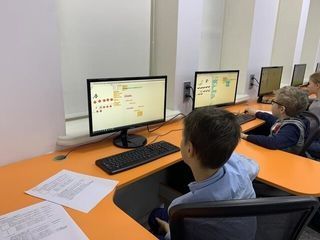 Міжнародний ліцей МАУП - 6 Міжнародний ліцей МАУП - 6