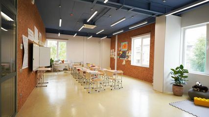 Orange school - 5