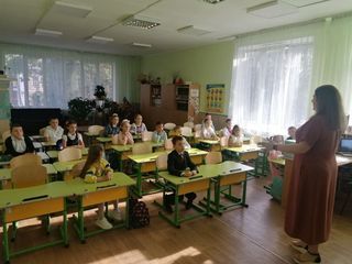 Школа-дитячий садок "Відродження" - 4 Школа-дитячий садок "Відродження" - 4