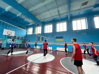 Ржищевская гимназия "Гармония" - 4 Ржищевская гимназия "Гармония" - 4