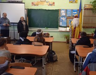 Тетіївський ліцей № 4 - 3 Тетіївський ліцей № 4 - 3