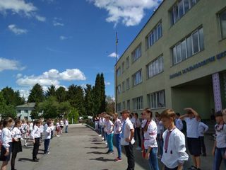 Узинський ліцей №1 - 3 Узинський ліцей №1 - 3