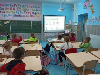 Васильківська гімназія №4 - 8 Васильківська гімназія №4 - 8