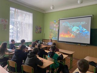 Васильківський ліцей № 2 - 4 Васильківський ліцей № 2 - 4