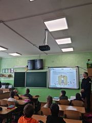 Вишгородський ліцей "Сузірʼя" - 8 Вишгородський ліцей "Сузірʼя" - 8