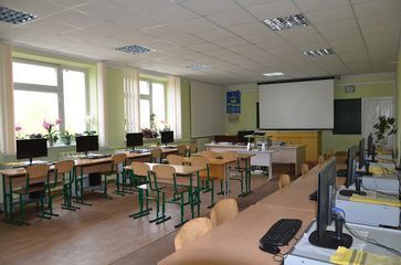 Вишнівський ліцей "ІДЕАЛ" - 1 Вишнівський ліцей "ІДЕАЛ" - 1